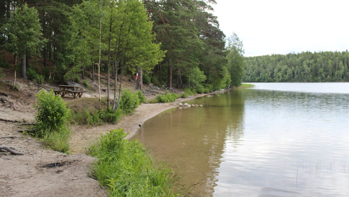 En av Sörmlands fina badplatser, belägen mellan Malmköping och Strängnäs
